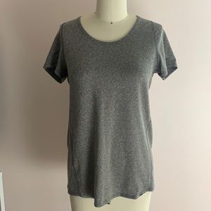 REI 🌲Heather Grey keep cool short sleeve